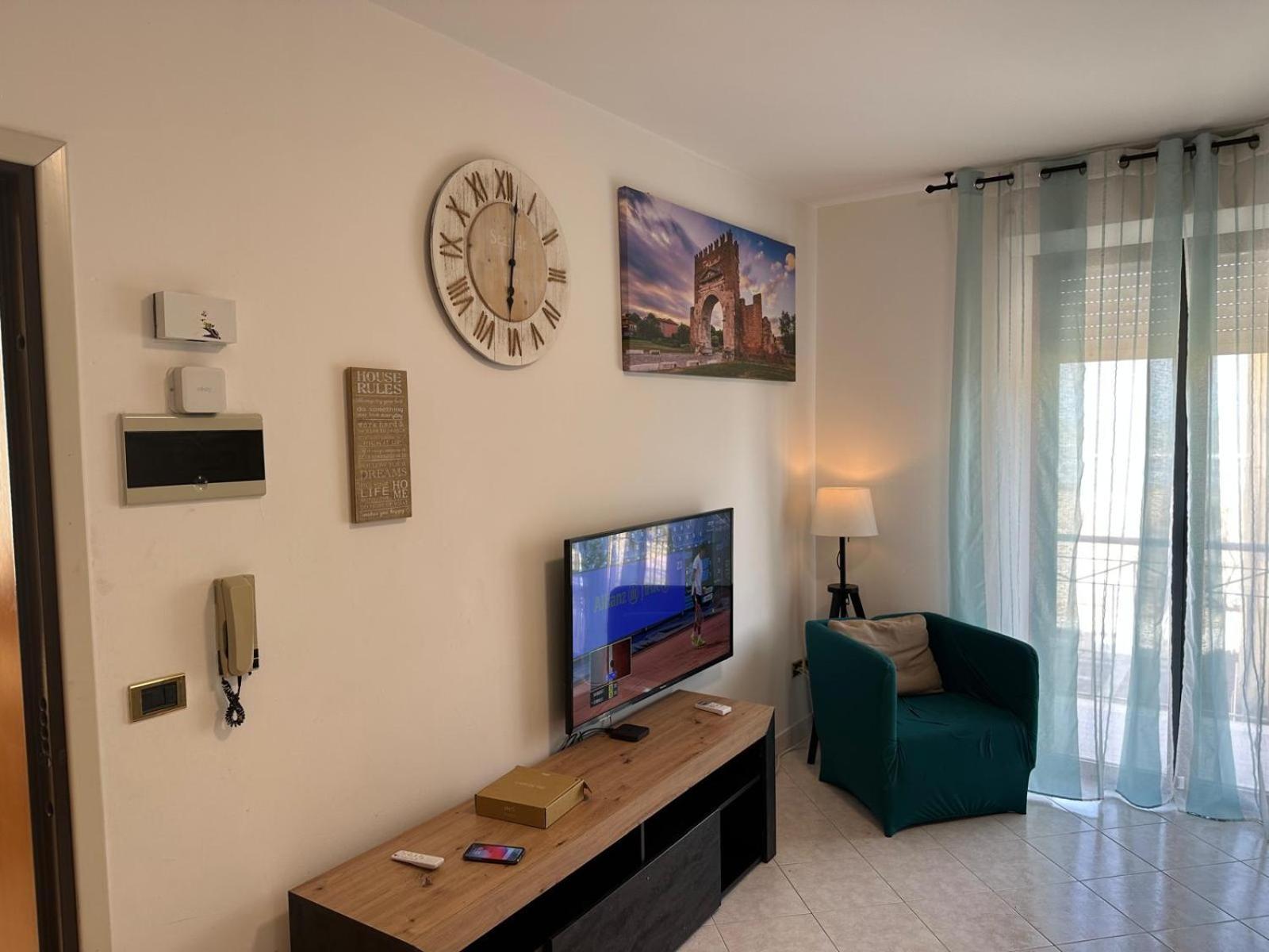 Beach House Holiday Apartments 里米尼 外观 照片