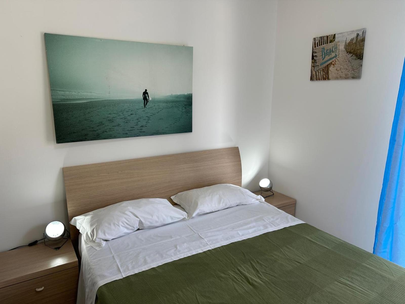 Beach House Holiday Apartments 里米尼 外观 照片